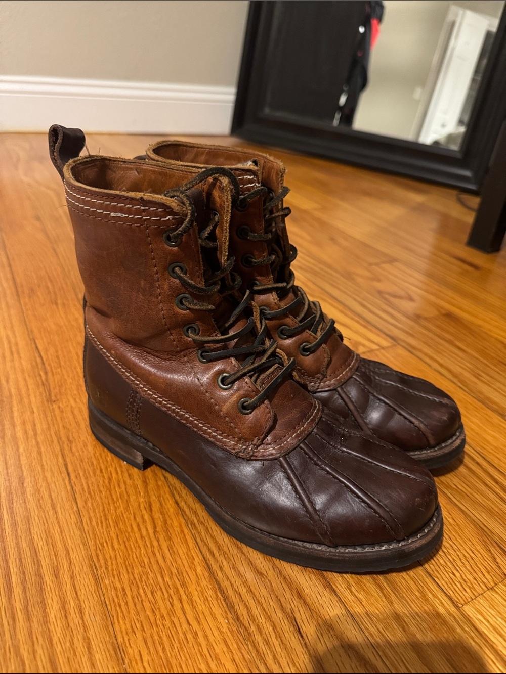 Frye Classic Brown Leather Duck Boots - Women's Lace-Up - Size 6